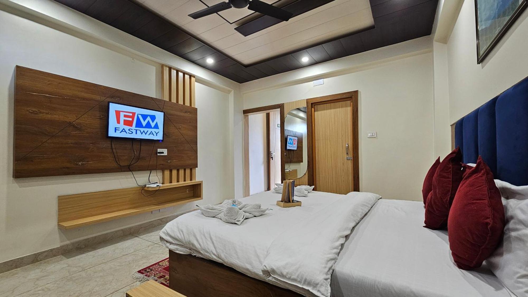 Green View Hotel And Restaurant McLeod Ganj Dış mekan fotoğraf