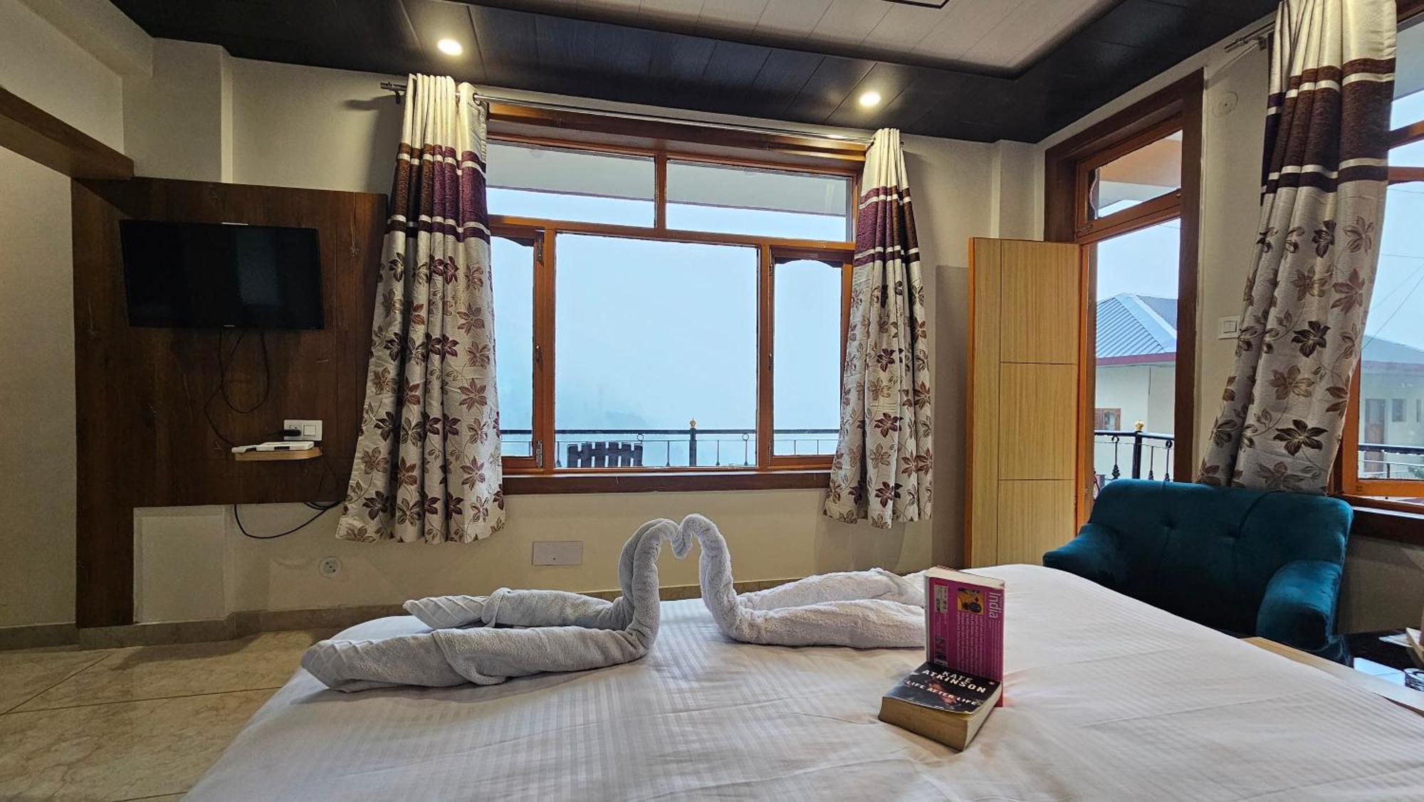 Green View Hotel And Restaurant McLeod Ganj Dış mekan fotoğraf