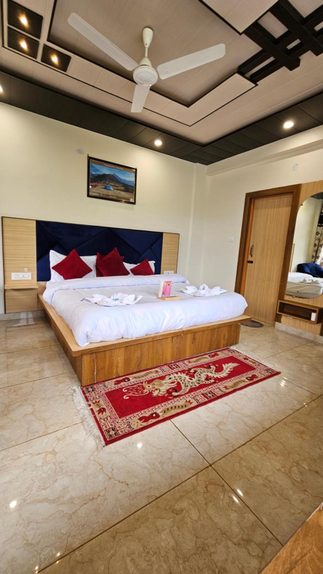 Green View Hotel And Restaurant McLeod Ganj Dış mekan fotoğraf
